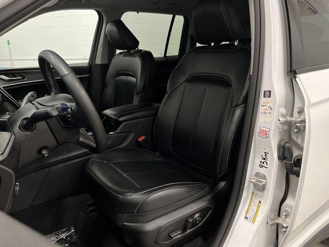 used 2023 Jeep Grand Cherokee car, priced at $28,999