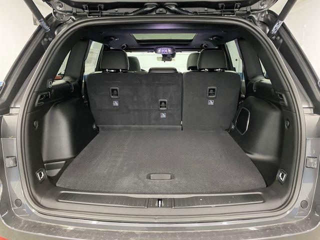 new 2025 Jeep Grand Cherokee car, priced at $48,346