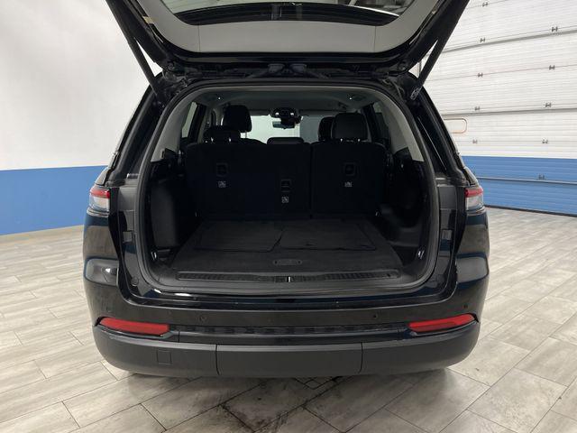 used 2023 Jeep Grand Cherokee car, priced at $28,999