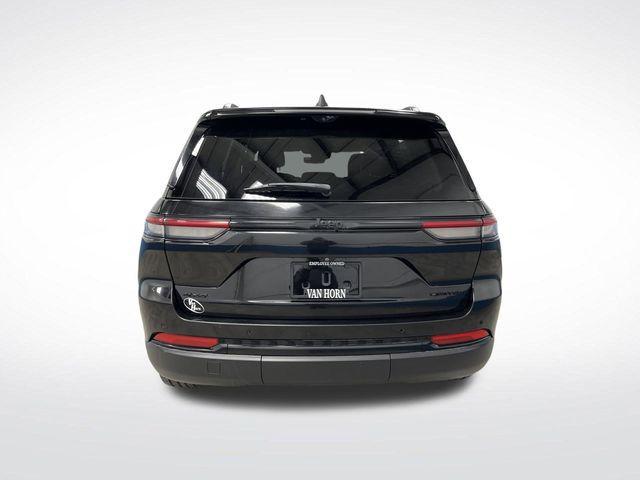 used 2023 Jeep Grand Cherokee car, priced at $28,999