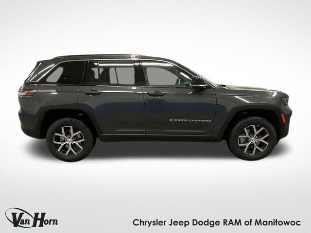 new 2025 Jeep Grand Cherokee car, priced at $44,230