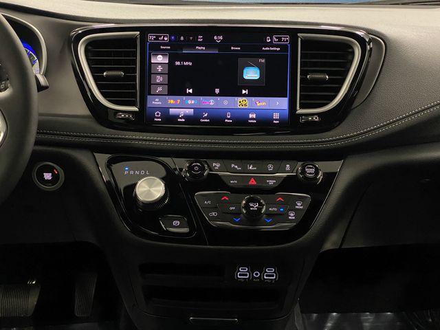 new 2025 Chrysler Pacifica car, priced at $38,097