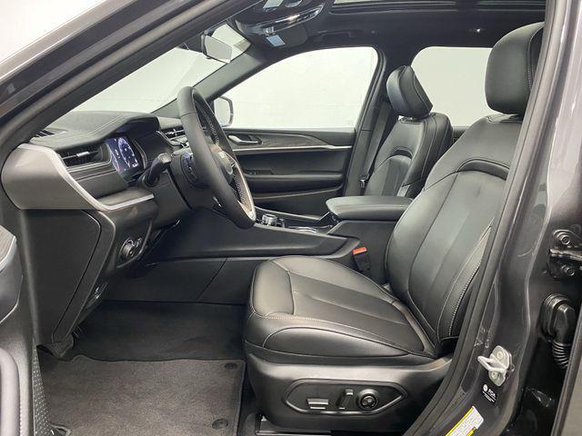 new 2025 Jeep Grand Cherokee L car, priced at $46,939