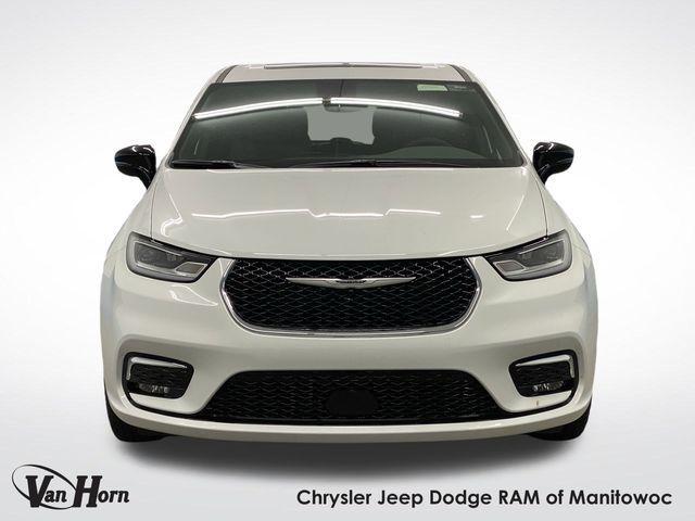 new 2025 Chrysler Pacifica car, priced at $44,353