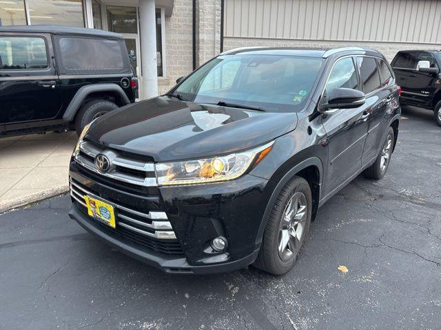 used 2018 Toyota Highlander car, priced at $26,499