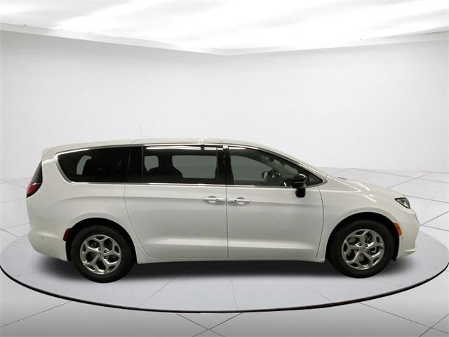 new 2024 Chrysler Pacifica car, priced at $42,940