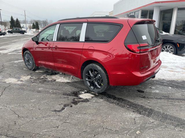 new 2026 Chrysler Pacifica car, priced at $50,333