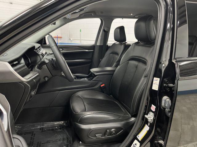 used 2023 Jeep Grand Cherokee car, priced at $30,999