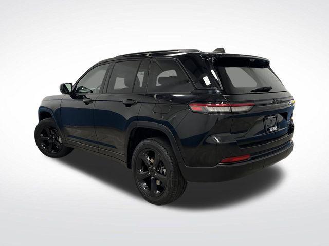 used 2023 Jeep Grand Cherokee car, priced at $30,999