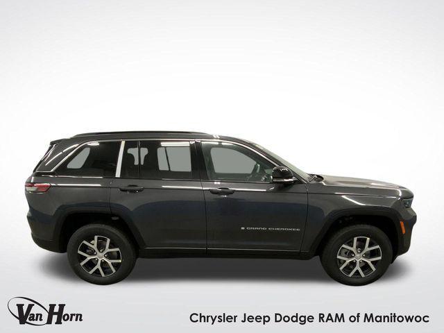 new 2025 Jeep Grand Cherokee car, priced at $49,321