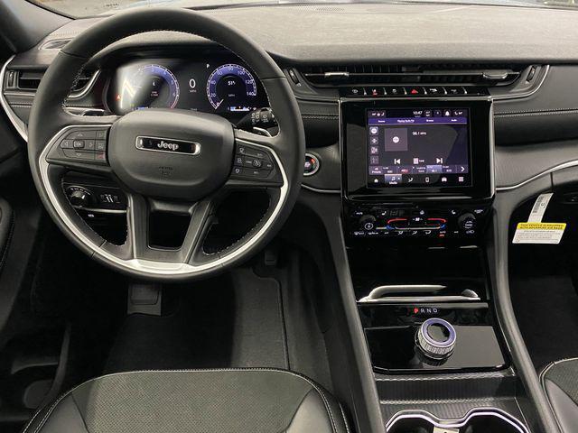 new 2025 Jeep Grand Cherokee car, priced at $43,637