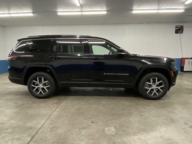 new 2025 Jeep Grand Cherokee L car, priced at $46,417