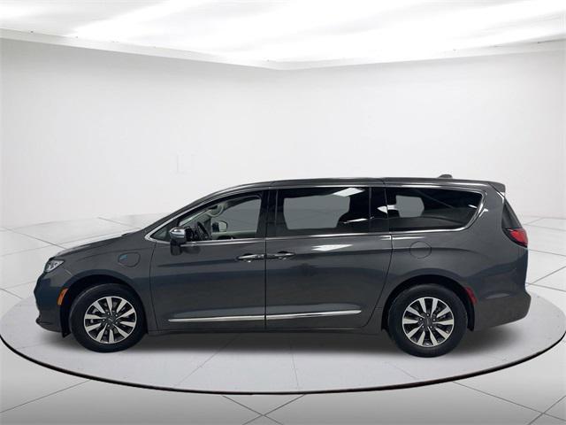 used 2022 Chrysler Pacifica Hybrid car, priced at $32,749