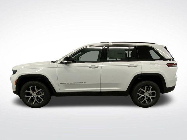 new 2025 Jeep Grand Cherokee car, priced at $42,887