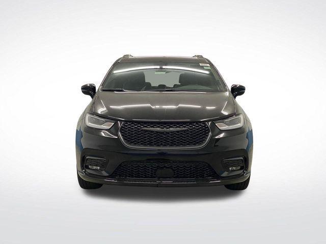 new 2026 Chrysler Pacifica car, priced at $50,902