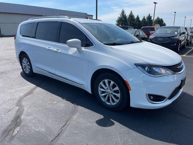 used 2019 Chrysler Pacifica car, priced at $15,699