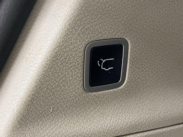 used 2019 Chrysler Pacifica car, priced at $15,699