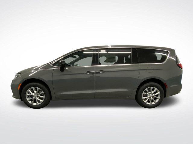 new 2025 Chrysler Pacifica car, priced at $46,991