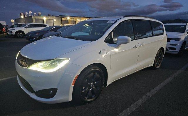 used 2020 Chrysler Pacifica Hybrid car, priced at $27,280