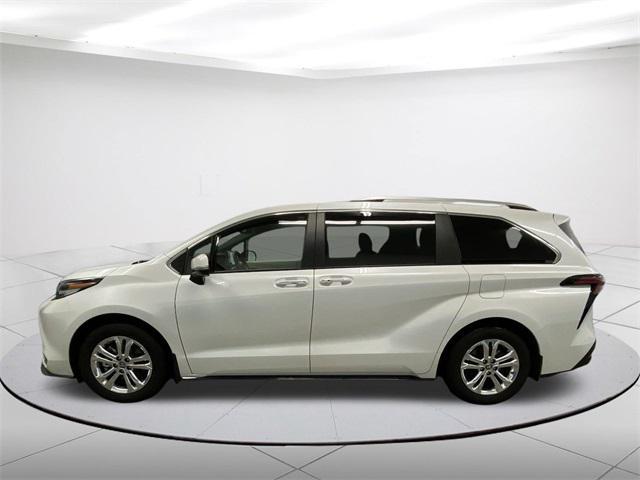 used 2022 Toyota Sienna car, priced at $52,999