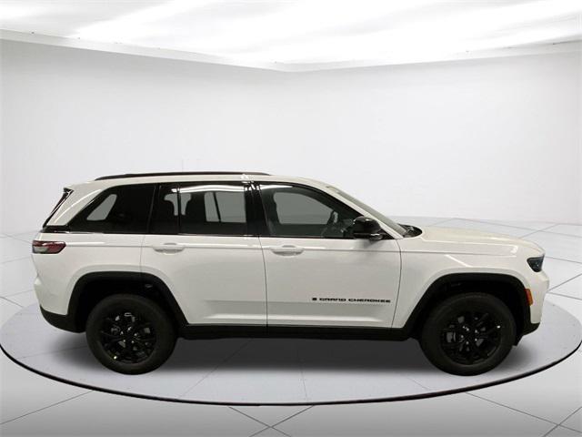 new 2025 Jeep Grand Cherokee car, priced at $42,954