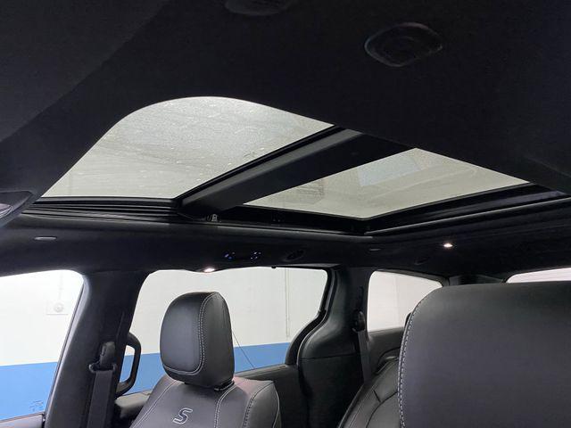 new 2026 Chrysler Pacifica car, priced at $46,423