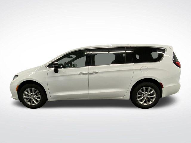 new 2025 Chrysler Pacifica car, priced at $43,253