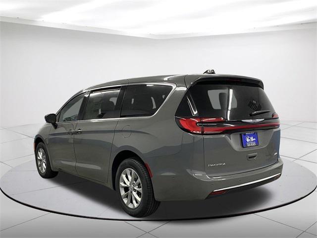 new 2025 Chrysler Pacifica car, priced at $48,915