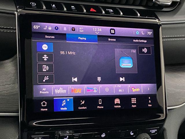 new 2025 Jeep Grand Cherokee car, priced at $45,932