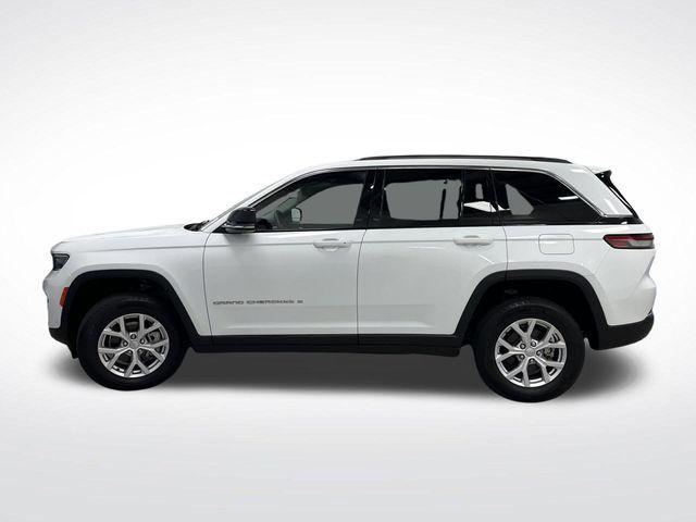 used 2022 Jeep Grand Cherokee car, priced at $32,194