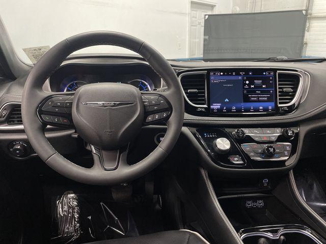 used 2022 Chrysler Pacifica Hybrid car, priced at $30,249