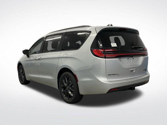 new 2026 Chrysler Pacifica car, priced at $51,333