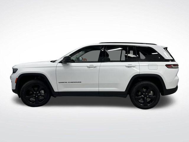 used 2023 Jeep Grand Cherokee car, priced at $29,999