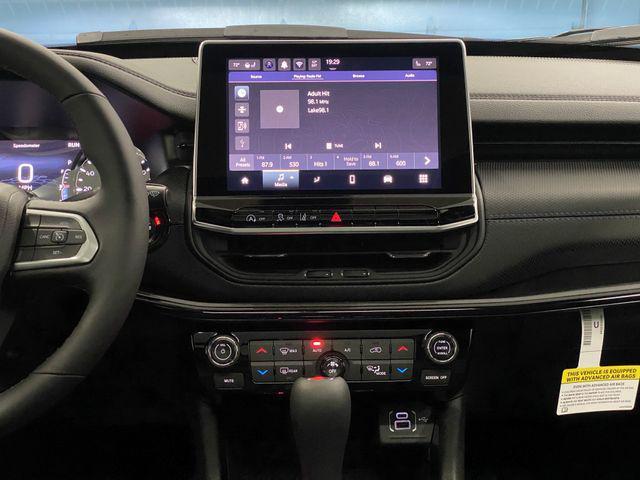 new 2025 Jeep Compass car, priced at $33,983