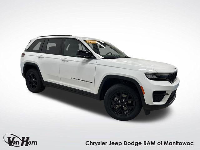used 2024 Jeep Grand Cherokee car, priced at $28,499