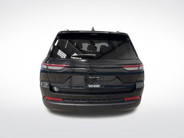 used 2023 Jeep Grand Cherokee car, priced at $29,999