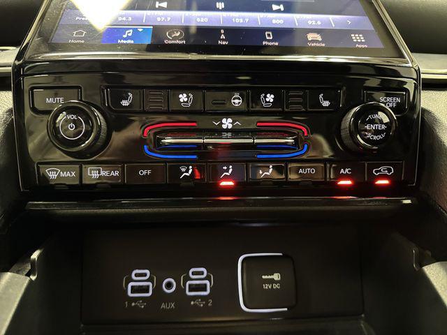 used 2023 Jeep Grand Cherokee car, priced at $29,999