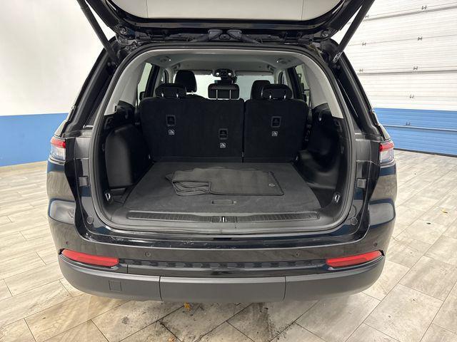 used 2023 Jeep Grand Cherokee car, priced at $29,999