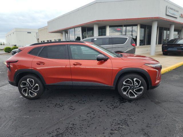 used 2024 Chevrolet Trax car, priced at $22,807