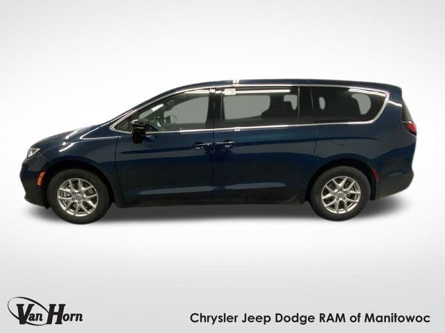 new 2025 Chrysler Pacifica car, priced at $45,235