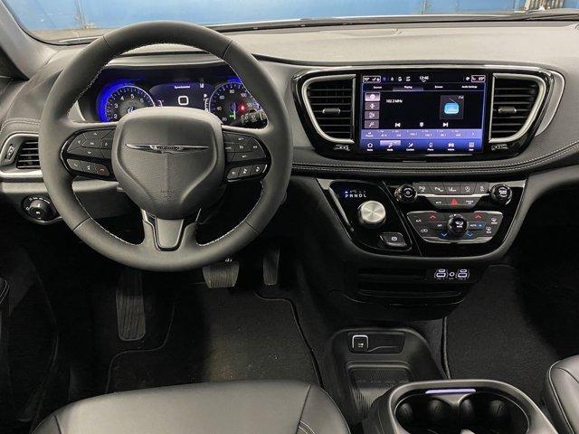 new 2024 Chrysler Pacifica car, priced at $40,803