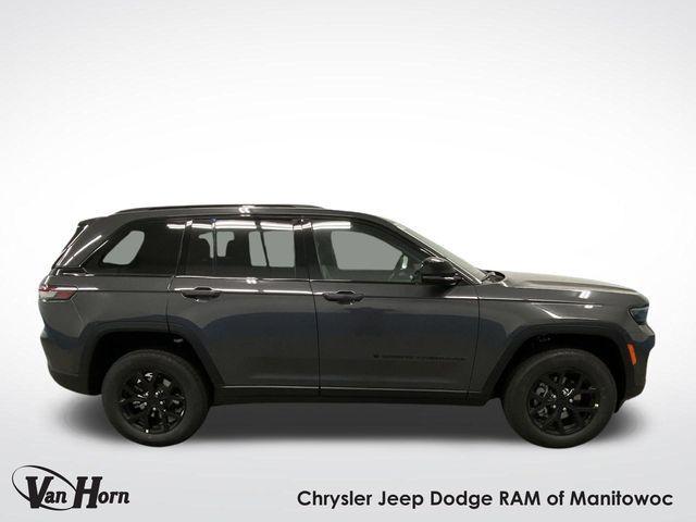 new 2025 Jeep Grand Cherokee car, priced at $41,472