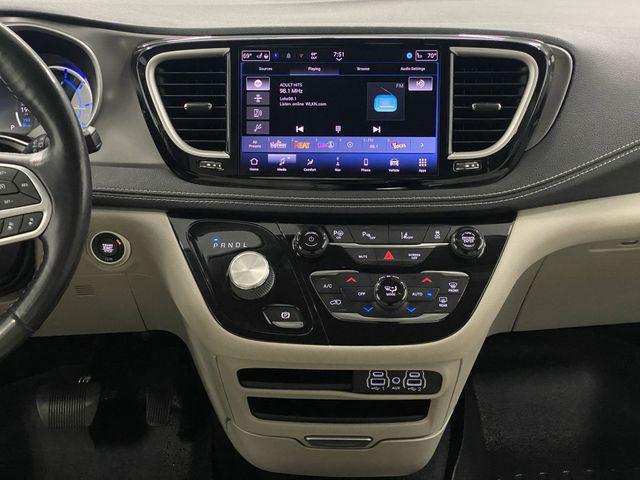used 2021 Chrysler Pacifica Hybrid car, priced at $25,499