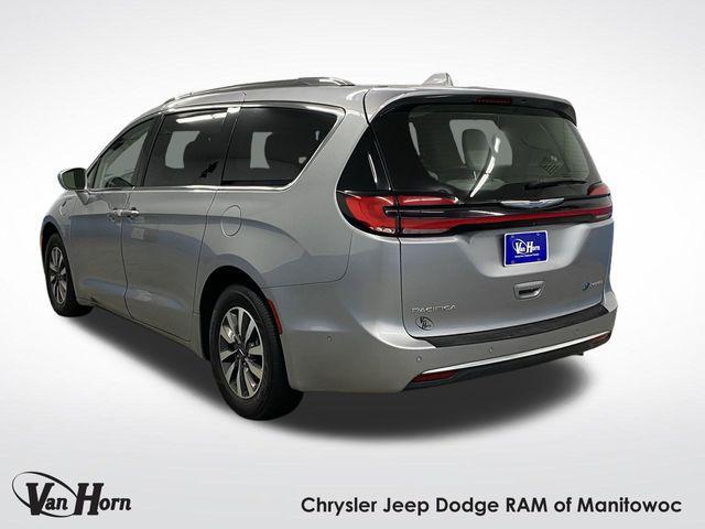 used 2021 Chrysler Pacifica Hybrid car, priced at $25,499