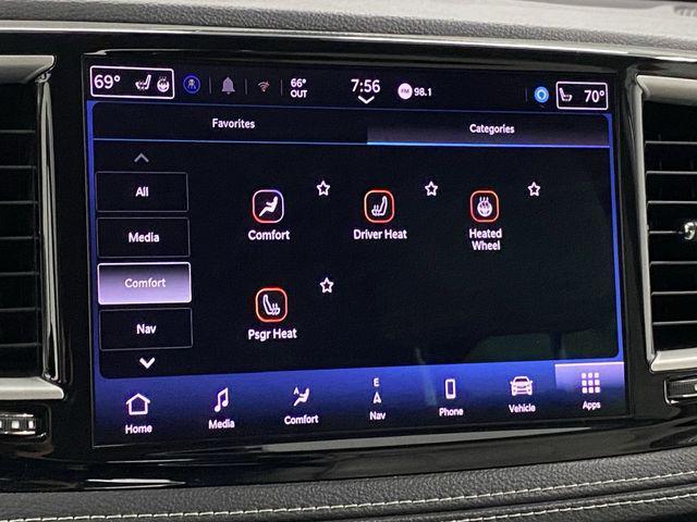 used 2021 Chrysler Pacifica Hybrid car, priced at $25,499