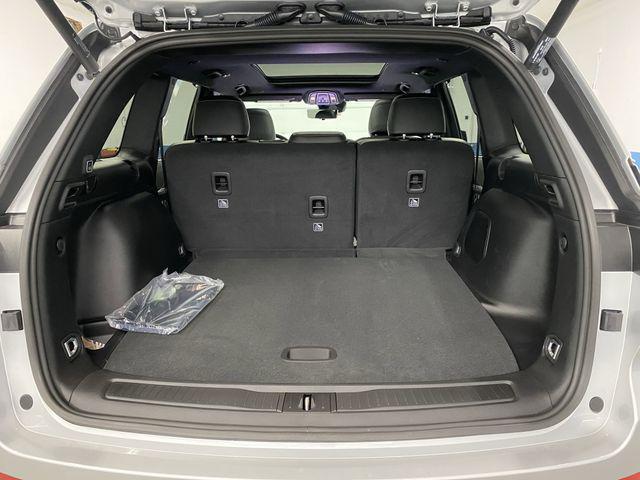 new 2025 Jeep Grand Cherokee car, priced at $51,991