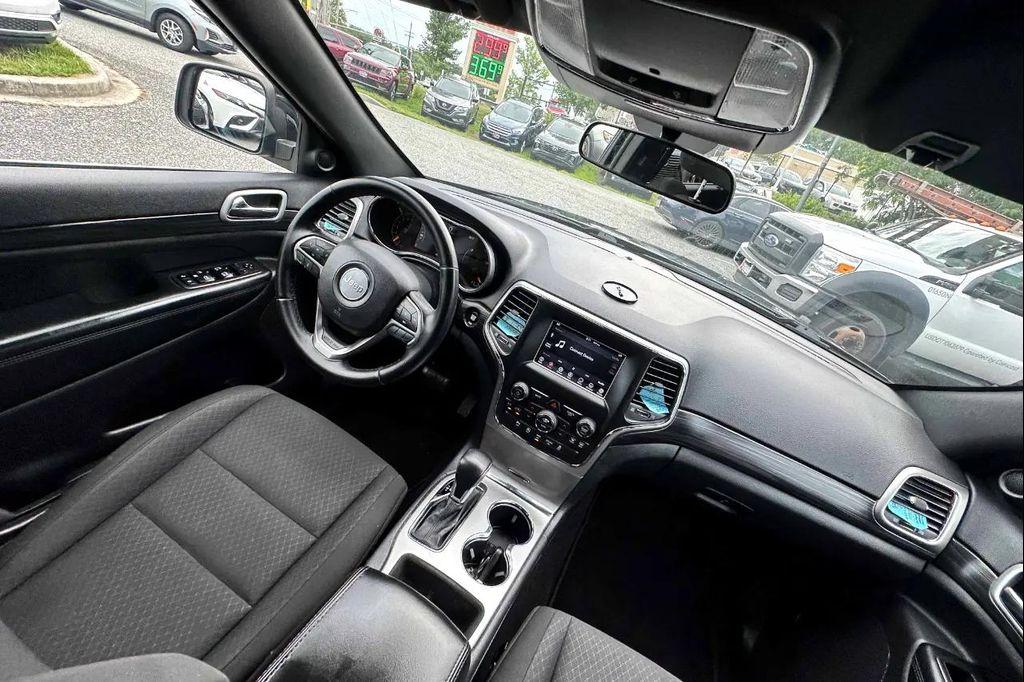 used 2019 Jeep Grand Cherokee car, priced at $18,900