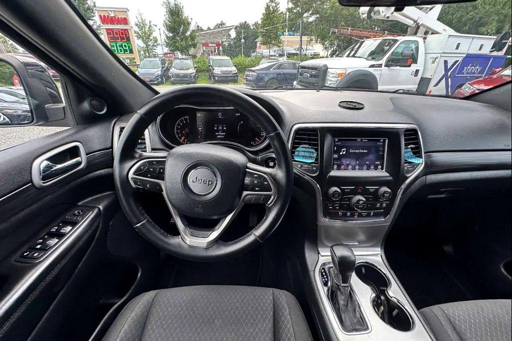 used 2019 Jeep Grand Cherokee car, priced at $18,900