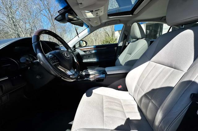 used 2017 Lexus ES 300h car, priced at $22,400