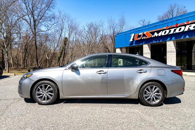 used 2017 Lexus ES 300h car, priced at $22,400